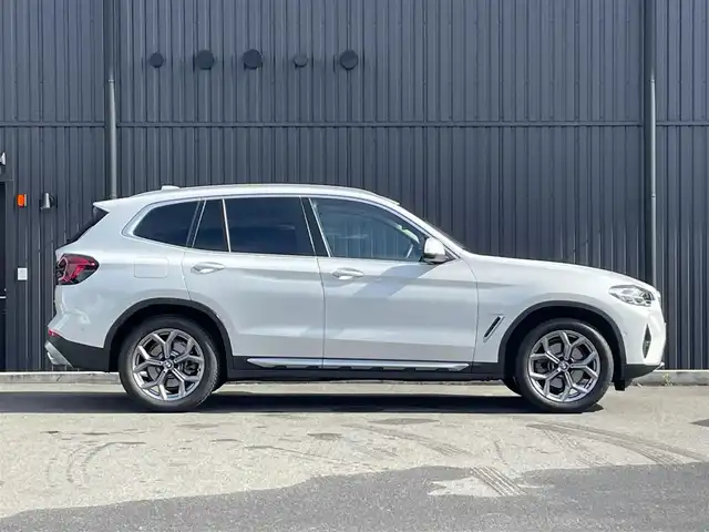 ＢＭＷ Ｘ３ xDrive20d 福島県 2023(令5)年 3.4万km ミネラルホワイト ワンオーナー/パノラマサンルーフ/Harman/Kardon/レザーシート/パワーシート/全席シートヒーター/前席ベンチレーション/ランバーサポート/後席シートリクライニング付き/後席ロールシェード/アクティブクルーズコントロール/レーンキープ/ブラインドスポット/純正ナビ/360°カメラ/フルセグTV/ジェスチャーコントロール/コンフォートアクセス/ミラー一体型ETC/アンビエントライト/前後ドライブレコーダー/ワイヤレス充電/電動リアゲート/コーナーセンサー/純正19インチAW/取扱説明書/保証書/スペアキー