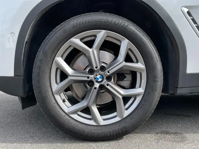 ＢＭＷ Ｘ３ xDrive20d 福島県 2023(令5)年 3.4万km ミネラルホワイト ワンオーナー/パノラマサンルーフ/Harman/Kardon/レザーシート/パワーシート/全席シートヒーター/前席ベンチレーション/ランバーサポート/後席シートリクライニング付き/後席ロールシェード/アクティブクルーズコントロール/レーンキープ/ブラインドスポット/純正ナビ/360°カメラ/フルセグTV/ジェスチャーコントロール/コンフォートアクセス/ミラー一体型ETC/アンビエントライト/前後ドライブレコーダー/ワイヤレス充電/電動リアゲート/コーナーセンサー/純正19インチAW/取扱説明書/保証書/スペアキー