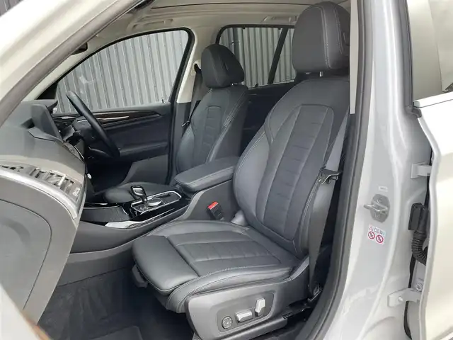 ＢＭＷ Ｘ３ xDrive20d 福島県 2023(令5)年 3.4万km ミネラルホワイト ワンオーナー/パノラマサンルーフ/Harman/Kardon/レザーシート/パワーシート/全席シートヒーター/前席ベンチレーション/ランバーサポート/後席シートリクライニング付き/後席ロールシェード/アクティブクルーズコントロール/レーンキープ/ブラインドスポット/純正ナビ/360°カメラ/フルセグTV/ジェスチャーコントロール/コンフォートアクセス/ミラー一体型ETC/アンビエントライト/前後ドライブレコーダー/ワイヤレス充電/電動リアゲート/コーナーセンサー/純正19インチAW/取扱説明書/保証書/スペアキー