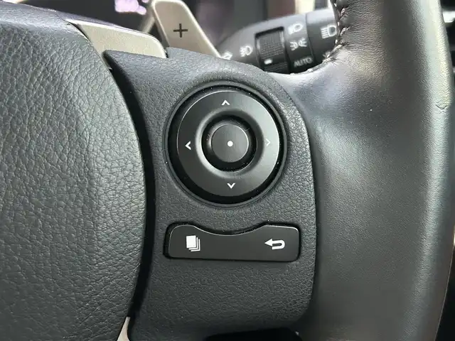レクサス ＩＳ 300h バージョンL 山形県 2014(平26)年 3.9万km ブラック 純正ナビ/FM/AM/ワンセグTV/Bluetooth/レーダークルーズコントロール/サンルーフ/本革シート/パドルシフト/バックカメラ/EVモード/シートヒーター/エアーシート/パワーシート/LEDライト/ＡＵＴＯライト/フォグランプ/純正バイザー/純正マット