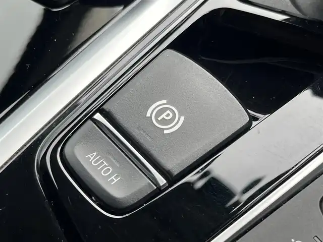 ＢＭＷ Ｘ３ xDrive20d Xライン 静岡県 2019(平31)年 2.6万km パール 黒革シート/メモリー付パワーシート/ヘッドアップディスプレイ/harman/kardonサウンド/シートヒーター /iDrive/(Bluetooth/AppleCarPlay/CD/USB/フルセグ)/インテリジェントセーフティー/ACC/ワイヤレスチャージング/360°カメラ/アダブティブLEDライト/コンフォートアクセス/ETC/ドライブレコーダー /保証書/取扱説明書