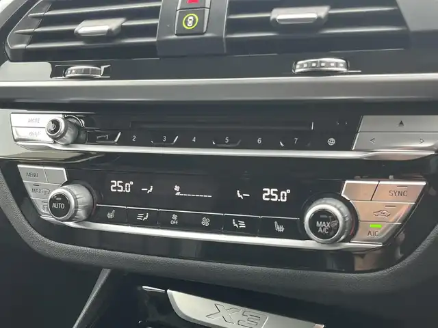ＢＭＷ Ｘ３ xDrive20d Xライン 静岡県 2019(平31)年 2.6万km パール 黒革シート/メモリー付パワーシート/ヘッドアップディスプレイ/harman/kardonサウンド/シートヒーター /iDrive/(Bluetooth/AppleCarPlay/CD/USB/フルセグ)/インテリジェントセーフティー/ACC/ワイヤレスチャージング/360°カメラ/アダブティブLEDライト/コンフォートアクセス/ETC/ドライブレコーダー /保証書/取扱説明書