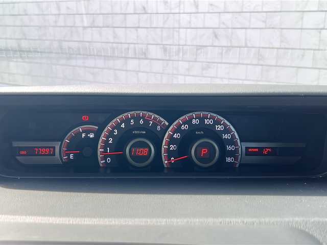 トヨタ ヴォクシー ZS 煌 茨城県 2010(平22)年 7.8万km ブラック 社外SDナビ/　　BT/CD/ワンセグ/バックカメラ/社外フリップダウンモニター/パドルシフト/両側パワースライドドア/純正16インチアルミホイール/革巻きステアリング/レザー調シートカバー/HIDオートライト/スマートキー/ETC