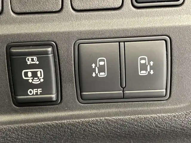 日産 セレナ オーテック スポーツスペック 栃木県 2019(令1)年 6.3万km ダイヤモンドブラック メモリーナビ/（CD/DVD/Bluetooth/USB/フルセグTV）/バックカメラ/全方位カメラ/プロパイロット/衝突軽減ブレーキ/前後コーナーセンサー/ETC/前方ドライブレコーダー/オートライト/LEDヘッドライト/横滑り防止装置/スマートキー/プッシュスタート/電動格納ミラー/純正アルミホイール/純正フロアマット