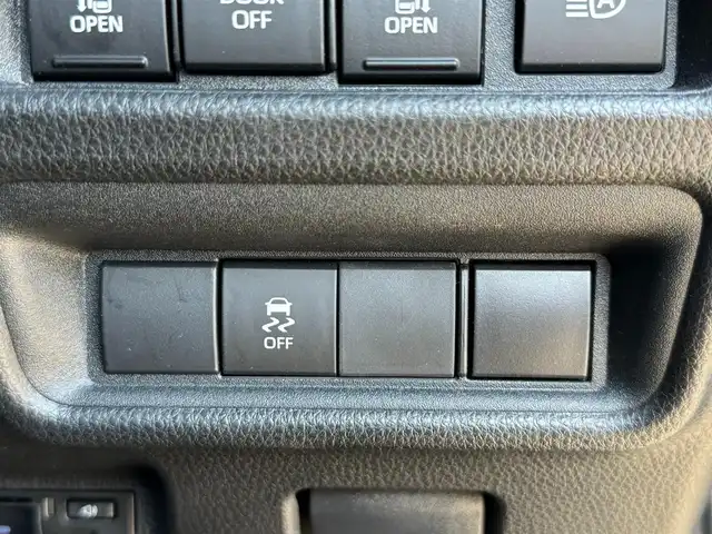 トヨタ シエンタ ハイブリッド Z 兵庫県 2025(令7)年 1万km 黒 ワンオーナー/10.5インチ純正ナビ/フルセグTV/パノラミックビューモニター/ビルトインETC/ドラレコ/両側パワースライドドア/ブラインドスポットモニター/オートハイビーム/レーダークルーズコントール/レーンキープアシスト/LEDヘッドライト