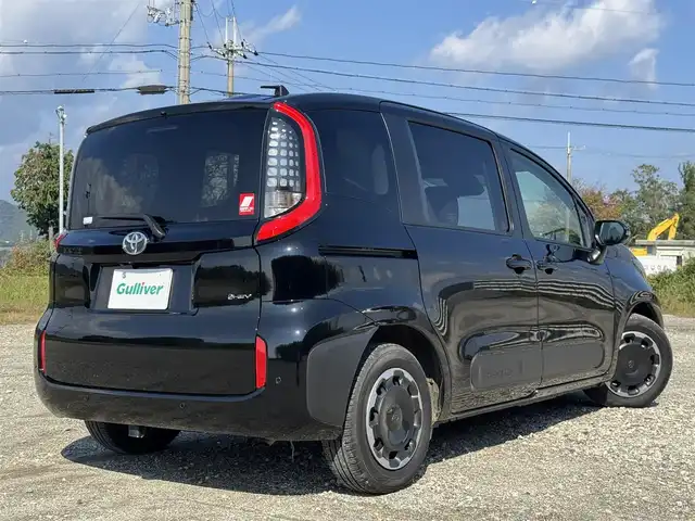 トヨタ シエンタ ハイブリッド Z 兵庫県 2025(令7)年 1万km 黒 ワンオーナー/10.5インチ純正ナビ/フルセグTV/パノラミックビューモニター/ビルトインETC/ドラレコ/両側パワースライドドア/ブラインドスポットモニター/オートハイビーム/レーダークルーズコントール/レーンキープアシスト/LEDヘッドライト