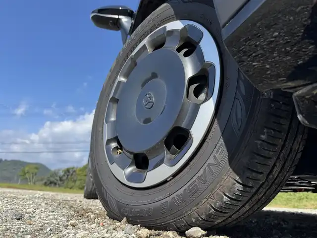 トヨタ シエンタ ハイブリッド Z 兵庫県 2025(令7)年 1万km 黒 ワンオーナー/10.5インチ純正ナビ/フルセグTV/パノラミックビューモニター/ビルトインETC/ドラレコ/両側パワースライドドア/ブラインドスポットモニター/オートハイビーム/レーダークルーズコントール/レーンキープアシスト/LEDヘッドライト