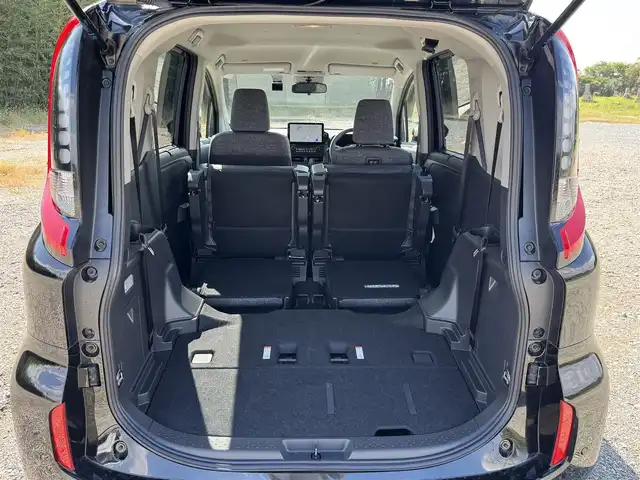 トヨタ シエンタ ハイブリッド Z 兵庫県 2025(令7)年 1万km 黒 ワンオーナー/10.5インチ純正ナビ/フルセグTV/パノラミックビューモニター/ビルトインETC/ドラレコ/両側パワースライドドア/ブラインドスポットモニター/オートハイビーム/レーダークルーズコントール/レーンキープアシスト/LEDヘッドライト