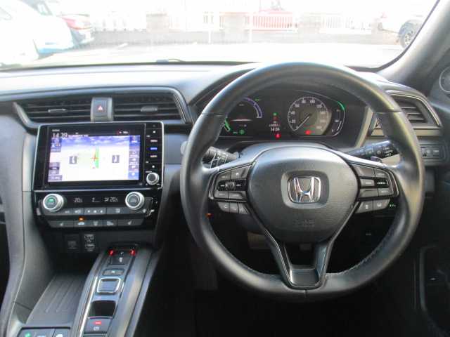 ホンダ インサイト EX・ブラックスタイル 岡山県 2019(平31)年 7.9万km クリスタルブラックパール 衝突軽減ブレーキ/誤発進抑制機能/後方誤発進抑制機能/歩行者事故低減ステアリング/路外逸脱抑制制御機能/先行車発進お知らせ機能/標識認識機能/オートハイビーム/渋滞追従機能付アダプティブクルーズコントロール/車線維持支援システム/ブラインドスポットインフォメーション/オートライト/ワンオーナー/Hondaインターナビ/フルセグテレビ/Bluetooth/USB/DVD再生可能/本革＆ウルトラスエードシート/運転席8ウェイパワーシート/助手席4ウェイパワーシート/シートヒーター（運転席・助手席）/LEDヘッドライト/LEDフォグライト/ソナーセンサー/2.0対応ETC/純正17AW/純正フロアマット/スマートキー2個