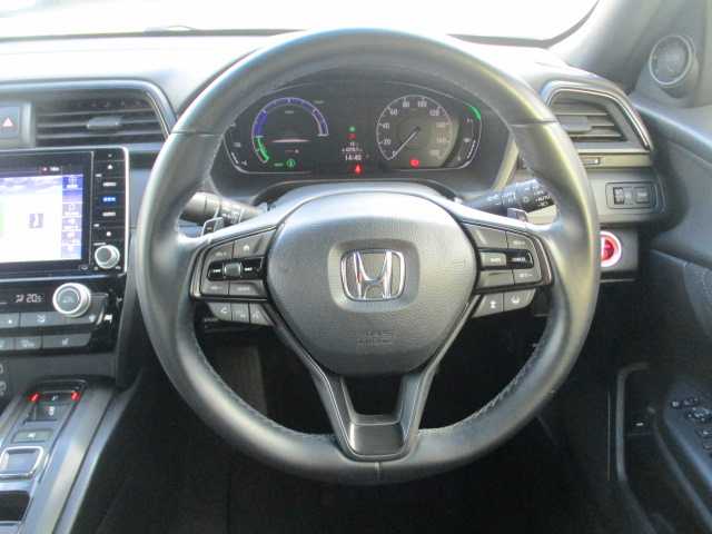 ホンダ インサイト EX・ブラックスタイル 岡山県 2019(平31)年 7.9万km クリスタルブラックパール 衝突軽減ブレーキ/誤発進抑制機能/後方誤発進抑制機能/歩行者事故低減ステアリング/路外逸脱抑制制御機能/先行車発進お知らせ機能/標識認識機能/オートハイビーム/渋滞追従機能付アダプティブクルーズコントロール/車線維持支援システム/ブラインドスポットインフォメーション/オートライト/ワンオーナー/Hondaインターナビ/フルセグテレビ/Bluetooth/USB/DVD再生可能/本革＆ウルトラスエードシート/運転席8ウェイパワーシート/助手席4ウェイパワーシート/シートヒーター（運転席・助手席）/LEDヘッドライト/LEDフォグライト/ソナーセンサー/2.0対応ETC/純正17AW/純正フロアマット/スマートキー2個