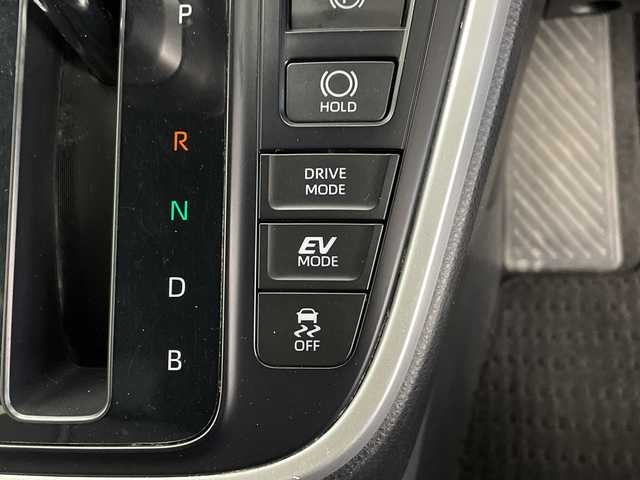 トヨタ ノア ハイブリッド S－Z 鹿児島県 2022(令4)年 4.6万km ホワイトパールクリスタルシャイン 純正10型ナビ機能付きディスプレイオーディオ/（CD/DVD/Bluetooth/HDMI/フルセグ）/純正14型フリップダウン/HDMI入力/ETC/レーダークルーズコントロール/プリクラッシュ/オートライト/オートマチックハイビーム/ハーフレザーシート/シートヒーター/BSM/スマートキー/プッシュスタート