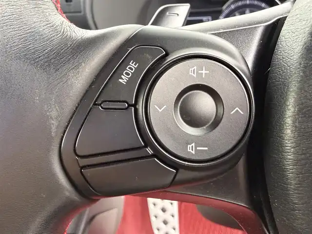 トヨタ ＧＲ８６ RZ 愛知県 2021(令3)年 2.7万km クリスタルホワイトパール ・純正９インチナビ/フルセグTV/（CD/DVD/BT再生可能）/NSZT-Y68T/・純正エアロ/・HKS車高調/・WORK１８インチAW/225/40/R18/・ハーフレザーシート/・前席ヒーター付きシート/・後方コーナーセンサー/・前後ドライブレコーダー/・プリクラッシュセーフティ/・レーンキープアシスト/・パドルシフト/・純正LEDライト/・スマートキー/・ETC