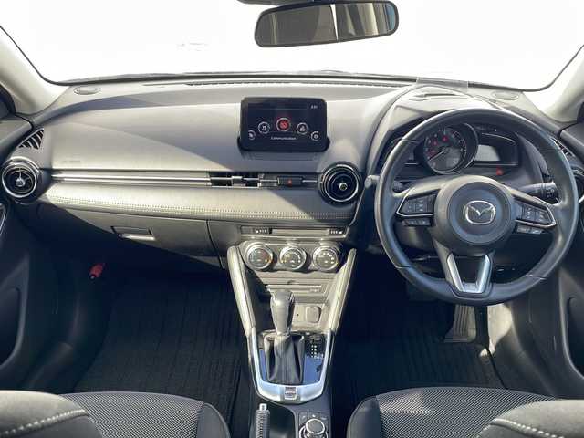 マツダ デミオ 13S ツーリング 三重県 2017(平29)年 4.9万km エターナルブルーマイカ マツダコネクトナビ/バックカメラ/ＢＳＭ/レーンキープアシスト/コーナーセンサー/純正ビルトインＥＴＣ/シートヒーター/ステアリングスイッチ/衝突被害軽減システム/ＬＥＤヘッドライト/オートライト/ＭＴモード/電動格納ミラー/純正AW/禁煙車