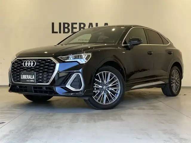 アウディ Ｑ３ SB 35TDIクワトロ Sライン 熊本県 2020(令2)年 3.7万km ミトスブラックメタリック ・ワンオーナー/・スマートキー/・プッシュスタート/・ハイビームアシスト/・パーキングアシスト/・リアクロストラフィックアシスト/・アダプティブドライブアシスト/・接近警告/・Audiプレセンス/・Audiサイドアシスト/・レーン逸脱警告/・休憩の推奨/・クルーズコントロール(追従式)/・黒革シート/・前席パワーシート/・前席シートヒーター/・純正メモリナビ/　【Bluetooth・USB・AppleCarPlay・AndroidAuto】/・フルセグTV/・全方位カメラ/・ETC2.0/・バーチャルコクピット/・ワイヤレス充電/・パワーバックドア/・LEDヘッドランプ/・純正マット/・保証書/取説