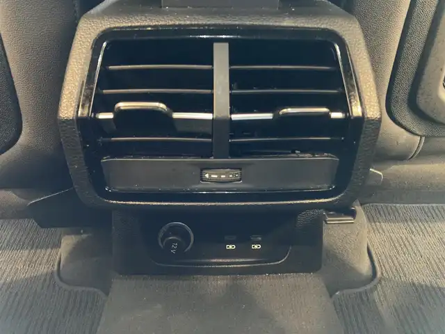 アウディ Ｑ３ SB 35TDIクワトロ Sライン 熊本県 2020(令2)年 3.7万km ミトスブラックメタリック ・ワンオーナー/・スマートキー/・プッシュスタート/・ハイビームアシスト/・パーキングアシスト/・リアクロストラフィックアシスト/・アダプティブドライブアシスト/・接近警告/・Audiプレセンス/・Audiサイドアシスト/・レーン逸脱警告/・休憩の推奨/・クルーズコントロール(追従式)/・黒革シート/・前席パワーシート/・前席シートヒーター/・純正メモリナビ/　【Bluetooth・USB・AppleCarPlay・AndroidAuto】/・フルセグTV/・全方位カメラ/・ETC2.0/・バーチャルコクピット/・ワイヤレス充電/・パワーバックドア/・LEDヘッドランプ/・純正マット/・保証書/取説