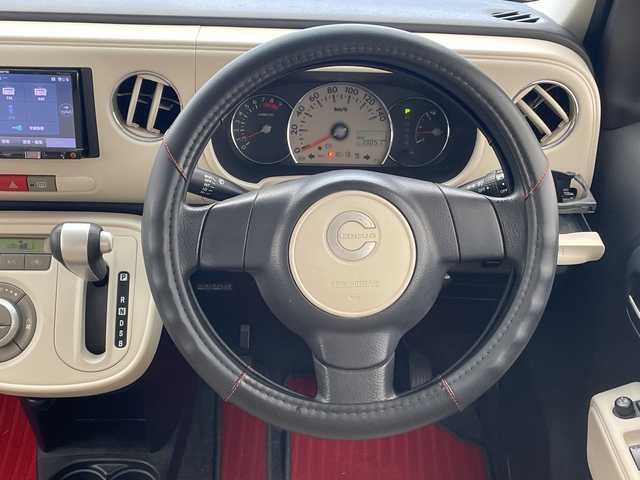 ダイハツ ミラ ココア プラスX 沖縄県 2013(平25)年 7.9万km パールホワイトⅢ 社外ナビ　【AVIC-RZ03】/（CD/DVD/ワンセグTV）/バックカメラ/前後ドライブレコーダー/ETC/スマートキー/電動格納ウインカーミラー/ベンチシート/ドアバイザー/アイドリングストップ/取扱説明書/保証書