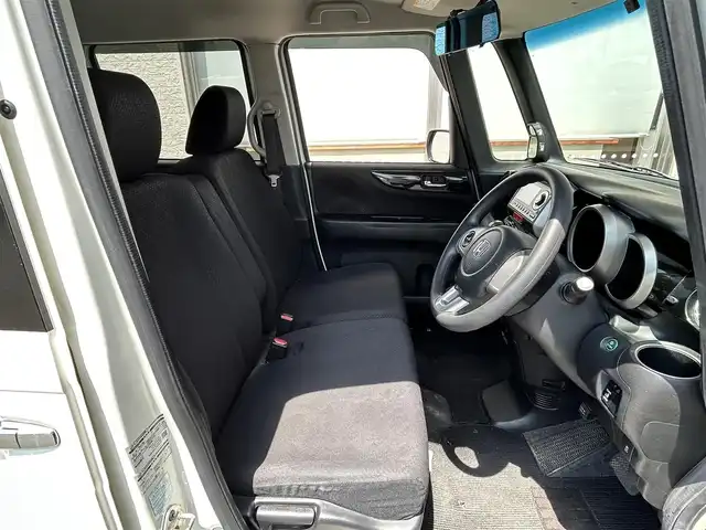 ホンダ Ｎ ＢＯＸ カスタム G Lパッケージ 大阪府 2012(平24)年 11.3万km プレミアムホワイトパール 純正オーディオ/片側パワースライド/純正アルミホイール/純正フロアマット/スマートキー/取扱説明書/Wエアバッグ/横滑り防止装置/LEDライト/オートライト/ABS