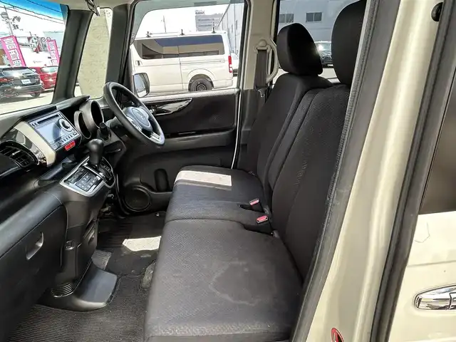 ホンダ Ｎ ＢＯＸ カスタム G Lパッケージ 大阪府 2012(平24)年 11.3万km プレミアムホワイトパール 純正オーディオ/片側パワースライド/純正アルミホイール/純正フロアマット/スマートキー/取扱説明書/Wエアバッグ/横滑り防止装置/LEDライト/オートライト/ABS