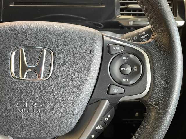 ホンダ ステップワゴン スパーダ ハイブリッド G ホンダセンシング 岩手県 2019(平31)年 7.7万km プラチナホワイトパール 両側パワースライドドア/ホンダセンシング　/クルーズコントロール/レーンアシスト/バックカメラ/ETC/純正ナビ（Bluetooth CD DVD USB フルセグ）/LEDヘッドライト/アイドリングストップ/オートエアコン/オートライト/フォグランプ/ステアリングスイッチ/純正１６インチアルミホイール/ドアミラーウインカー/３列シート/ロールサンシェード/ウォークスルー/わくわくゲート
