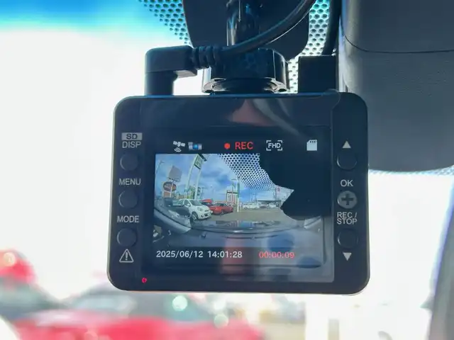 トヨタ カムリ G 宮城県 2019(平31)年 5.7万km アティチュードブラックマイカ Toyota Safety Sense/モデリスタエアロ【F・S・R】/純正9型ナビ/【CD・DVD・SD・BT・フルセグTV】/バックカメラ/純正17インチAW/プリクラッシュセーフティ/レーダークルーズコントロール/レーンディパーチャートアラート/ブラインドスポットモニター/オートハイビーム/D席パワーシート/社外ドライブレコーダー/オートライト/LEDヘッドライト/LEDフォグライト/ブレーキホールド/電子パーキング/横滑り防止装置/スマートキー/ETC