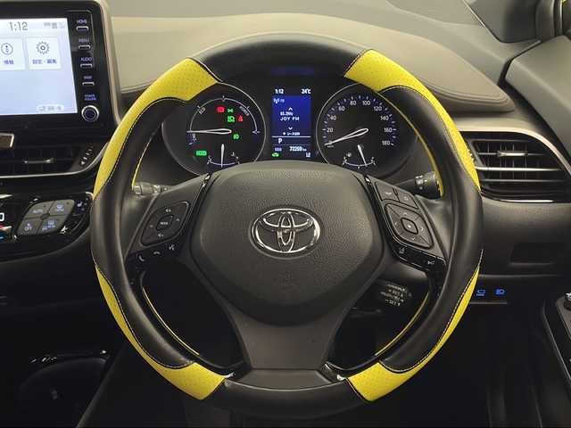 トヨタ Ｃ－ＨＲ G 宮崎県 2021(令3)年 7.3万km イエロー 禁煙車/トヨタセーフティセンス/純正8型ディスプレイオーディオ/（T-CONNECT/Bluetooth/FMAM）/純正バックカメラ/純正モデリスタエアロ/純正ビルトインETC/純正18インチアルミ/純正LEDオートライト/純正LEDフォグ/純正フロアマット/社外前後ドライブレコーダー/全方位モニター/アダプティブクルーズコントロール/レーンディパーチャーアラート/オートマチックハイビーム/クリアランスソナー/ブラインドスポットモニター/電子パーキング/オートホールド/本革巻ハンドル/デュアルオートエアコン（ナノイー）/前席シートヒーター/ハーフレザーシート/ウインカードアミラー/オート電動格納ミラー/スマートキー/プッシュエンジンスタート/スペアキー/新車時保証書/取扱い説明書
