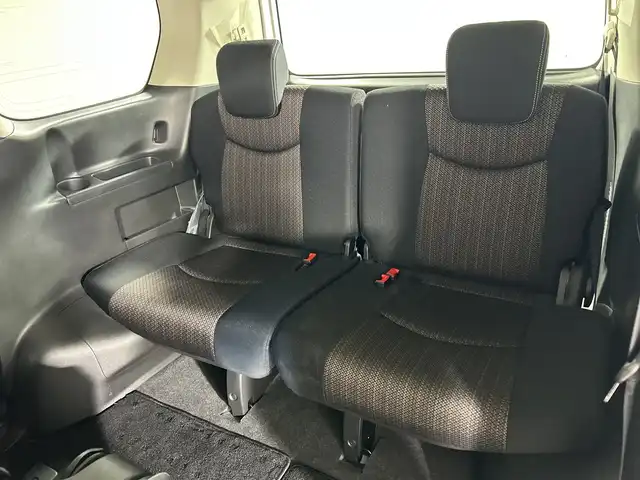 日産 セレナ HWS S HV Vセレ +SeftyⅡ 神奈川県 2015(平27)年 5.6万km ブリリアントホワイトパール 純正7インチナビ/・BT/フルセグTV/SD/CD/DVD/USB/AM/FM/インテリジェントアラウンドビューモニター/エマージェンシーブレーキ/レーンキープアシスト/両側電動スライドドア/前後クリアランスソナー/アイドリングストップ機能/ビルトインETC2.0/ECOモード/ヒルスタートアシスト/スマートキー/スペアキー/プッシュスタートボタン/Autoライト/純正16インチアルミホイール/純正ドアバイザー/純正フロアマット