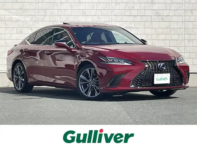 レクサス ＥＳ 300h Fスポーツ 愛知県 2020(令2)年 4.8万km レッドマイカクリスタルシャイン 前期型ES”F SPORT”/“F SPORT”ディンプル本革ステアリング/“F SPORT”TFT液晶式メーター/“F SPORT”オーナメントパネル/カラーヘッドアップディスプレイ/ドライブモードセレクト/純正ディスプレイオーディオ（ナビ付き）/バックカメラ/フルセグTV/CD/DVD再生/ETC2.0/ミュージックサーバー（SD録音）/Bluetooth/USB/AUX接続/アダプティブクルーズコントロール/MTモード付きCVT/パドルシフト/パワーシート（D/N）/本革シート/シートヒーター（D/N）/シートベンチレーション（D/N）/サンルーフ/純正フロアマット/ハンズフリーパワートランクリッド/純正トランクスポイラー/純正19インチアルミホイール/三眼フルLEDヘッドランプ（シーケンシャルウィンカー）/オートマチックハイビーム/コーナーセンサー/横滑り防止装置/衝突軽減ブレーキ/レーンキープアシスト/ブラインドスポットモニター/電動パーキングブレーキ/ブレーキホールド/純正ドライブレコーダー（前後）/電動チルト&テレスコピック/デジタルインナーミラー/ステアリングヒーター