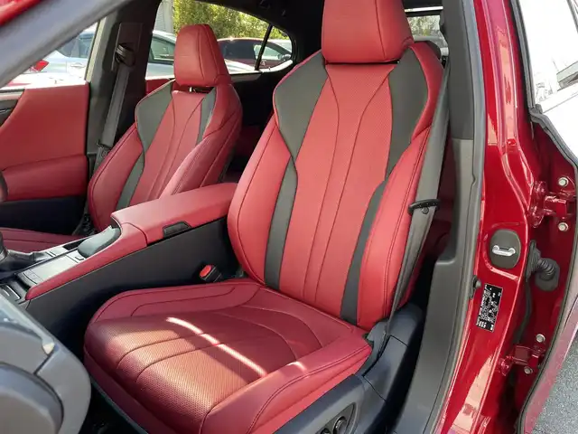 レクサス ＥＳ 300h Fスポーツ 愛知県 2020(令2)年 4.8万km レッドマイカクリスタルシャイン 前期型ES”F SPORT”/“F SPORT”ディンプル本革ステアリング/“F SPORT”TFT液晶式メーター/“F SPORT”オーナメントパネル/カラーヘッドアップディスプレイ/ドライブモードセレクト/純正ディスプレイオーディオ（ナビ付き）/バックカメラ/フルセグTV/CD/DVD再生/ETC2.0/ミュージックサーバー（SD録音）/Bluetooth/USB/AUX接続/アダプティブクルーズコントロール/MTモード付きCVT/パドルシフト/パワーシート（D/N）/本革シート/シートヒーター（D/N）/シートベンチレーション（D/N）/サンルーフ/純正フロアマット/ハンズフリーパワートランクリッド/純正トランクスポイラー/純正19インチアルミホイール/三眼フルLEDヘッドランプ（シーケンシャルウィンカー）/オートマチックハイビーム/コーナーセンサー/横滑り防止装置/衝突軽減ブレーキ/レーンキープアシスト/ブラインドスポットモニター/電動パーキングブレーキ/ブレーキホールド/純正ドライブレコーダー（前後）/電動チルト&テレスコピック/デジタルインナーミラー/ステアリングヒーター