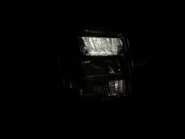 スズキ エブリイ JOINターボ 群馬県 2024(令6)年 0.1千km ブルーイッシュブラックパール3 届出済未使用車(登録時走行距離：10km)/両側パワースライドドア/7インチディスプレイオーディオ/・AM/FM/Bluetooth/USB/AppleCarPlay/AndroidAuto/フルオートエアコン/4WD/＝＝＝＝＝＝＝＝＝＝＝＝＝＝＝＝/スズキセーフティサポート/・デュアルカメラブレーキサポート/後退時ブレーキサポート/・車線逸脱警報機能/ふらつき警報/・誤発進/後方誤発進抑制機能/・先行車発進お知らせ機能/・ハイビームアシスト/LEDヘッドランプ/プッシュスタート/バックカメラ/スマートキー/運転席シートヒーター/ヘッドライトレベライザー