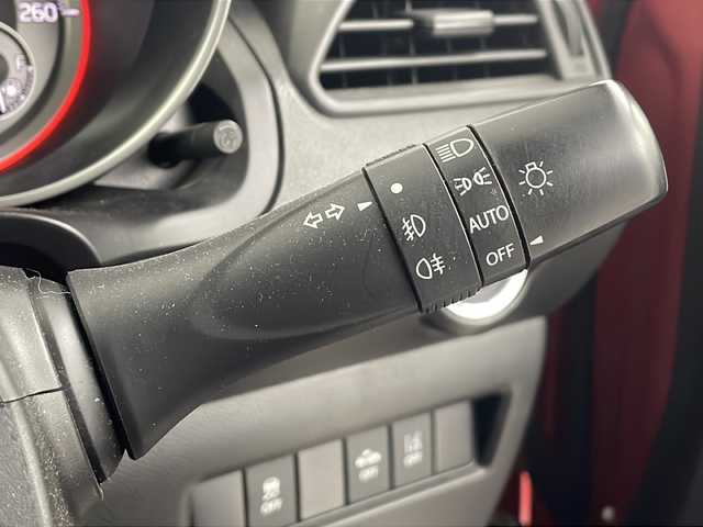 スズキ スイフト スポーツ セーフティPKG 埼玉県 2019(令1)年 2.3万km バーニングレッドPM 社外SDナビ/（BT/フルTV/FM/AM/CD/DVD）/スズキセーフティサポート/・デュアルセンサーブレーキサポート/・車線逸脱警報機能/・アダプティブクルーズコントロール/・ハイビームアシスト/純正アルミホイール/シートヒーター/ビルトインETC