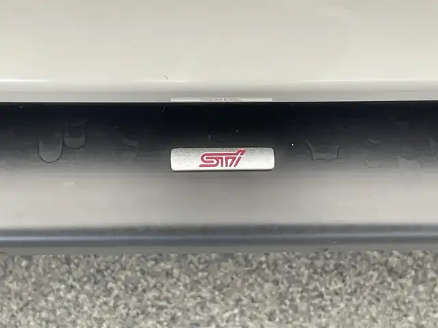 スバル インプレッサ スポーツ 2．0i－S アイサイト 愛知県 2017(平29)年 4.8万km クリスタルホワイトP 純正８型ナビ　ＳＴＩエアロ　禁煙車　フルセグＴＶ　Ｂｌｕｅｔｏｏｈ　バックカメラ　アイサイト　衝突軽減　車線逸脱　追従クルコン　ＬＥＤオートライト　パワーシート　ＥＴＣ２．０　電動パーキング　フォグ