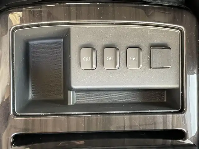 日産 エルグランド 250HWS S アーバンクロム 山口県 2020(令2)年 3.9万km ブリリアントホワイトパール ワンオーナー/衝突被害軽減ブレーキ/レーダークルーズコントロール/レーンアシスト/純正ナビ フルセグTV CD DVD BT/TVキャンセラー/アラウンドビューモニター/両側パワースライドドア/スマートキー/コーナーセンサー/LEDオートヘッドライト/フォグライト/ETC/ドラレコ/ハーフレザーシート/ステアリングリモコン/W サイド カーテン エアバッグ/禁煙車