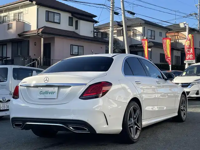 メルセデス・ベンツ Ｃ２２０ｄ アバンギャルド　AMGライン 熊本県 2019(令1)年 8.4万km ポーラホワイト ブルメスターサウンド/純正ナビ/【フルセグTV/Bluetooth/AppleCarPlay】/バックカメラ/イロットディストロニック（追従型クルコン）/パドルシフト/トラクションコントロール/AIR BODY CONTROLサスペンション/ヘッドアップディスプレイ/ブラインドスポットモニター/パーキングアシスト/電動チルト/黒革シート/パワーシート/シートヒーター/ステアリングヒーター/純正AMG18インチAW/ETC2.0/前後ドライブレコーダー/純正パフュームアトマイザー/コーナーセンサー/アイドリングストップ