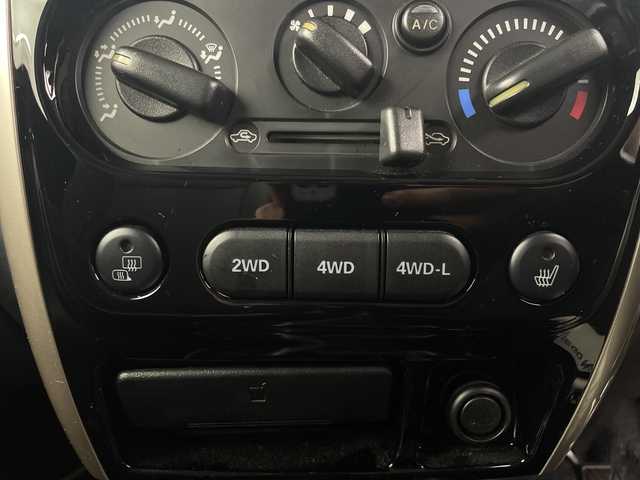 スズキ ジムニー ランドベンチャー 新潟県 2017(平29)年 8.4万km ブルーイッシュブラックパール3 パートタイム4WD/ナビ/Bluetooth/フルセグTV/CD/DVD/革シート/シートヒーター/RAYS 16インチアルミホイール/リフトアップ/ステアリングリモコン/電格ミラー/ウィンカーミラー/フォグランプ/ETC