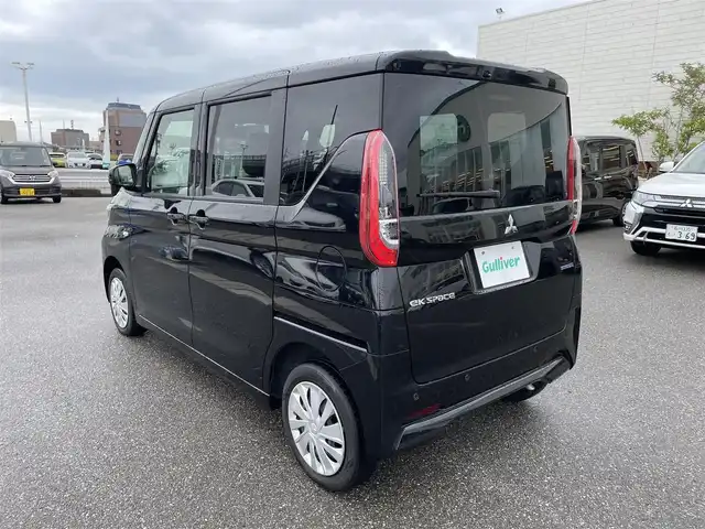 三菱 ｅＫスペース M 石川県 2022(令4)年 4.5万km 黒 4WD/社外オーディオ/シートヒーター/両側スライドドア/キーレス/レーダーブレーキ/コーナーセンサー/オートライト/レーンキープアシスト/電動ミラー/アイドリングストップ
