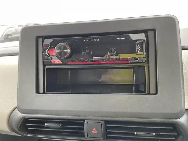 三菱 ｅＫスペース M 石川県 2022(令4)年 4.5万km 黒 4WD/社外オーディオ/シートヒーター/両側スライドドア/キーレス/レーダーブレーキ/コーナーセンサー/オートライト/レーンキープアシスト/電動ミラー/アイドリングストップ