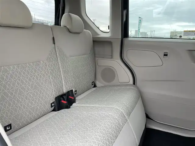 三菱 ｅＫスペース M 石川県 2022(令4)年 4.5万km 黒 4WD/社外オーディオ/シートヒーター/両側スライドドア/キーレス/レーダーブレーキ/コーナーセンサー/オートライト/レーンキープアシスト/電動ミラー/アイドリングストップ