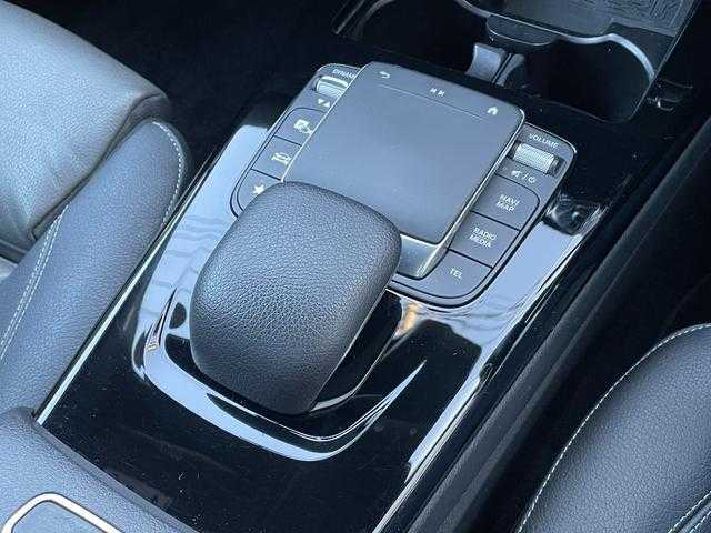メルセデス・ベンツ ＣＬＡ２００ｄ AMGライン 埼玉県 2020(令2)年 5.2万km ポーラホワイト アドバンスドＰＫＧ/黒グレー革/ＨＵＤ/純正HDDナビ/(Bluetooth/USB/フルセグ)/３６０度カメラ/シートヒーター/パワーシート/パワートランク/純正ドライブレコーダー/アンビエントライト/ＥＴＣ