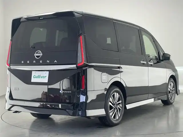 日産 セレナ e－パワー ハイウェイスター V 愛知県 2024(令6)年 1.5万km ダイヤモンドブラック 純正１２．３型ナビ　全方位カメラ　禁煙　デジタルインナーミラー　ワイヤレス充電　プロパイロット　ナビ連動前後ドラレコ　ＨＤＭＩ　ＢＳＭ　フロントダイナミックパック　衝突軽減　追従クルコン　ＥＴＣ２．０　レーンアシスト　エマージェンシーブレーキ　コーナーセンサー　
