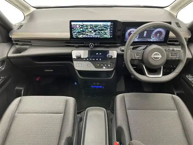 日産 セレナ e－パワー ハイウェイスター V 愛知県 2024(令6)年 1.5万km ダイヤモンドブラック 純正１２．３型ナビ　全方位カメラ　禁煙　デジタルインナーミラー　ワイヤレス充電　プロパイロット　ナビ連動前後ドラレコ　ＨＤＭＩ　ＢＳＭ　フロントダイナミックパック　衝突軽減　追従クルコン　ＥＴＣ２．０　レーンアシスト　エマージェンシーブレーキ　コーナーセンサー　