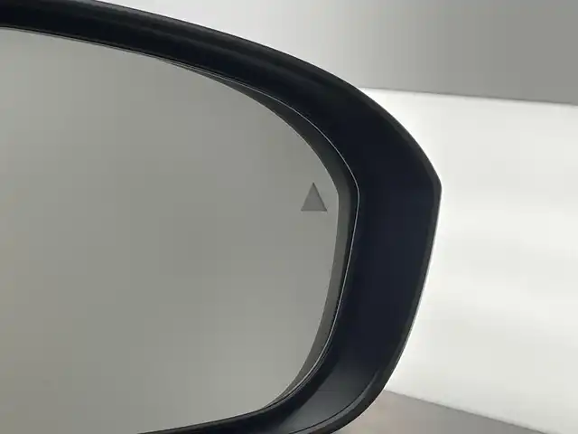 日産 セレナ e－パワー ハイウェイスター V 愛知県 2024(令6)年 1.5万km ダイヤモンドブラック 純正１２．３型ナビ　全方位カメラ　禁煙　デジタルインナーミラー　ワイヤレス充電　プロパイロット　ナビ連動前後ドラレコ　ＨＤＭＩ　ＢＳＭ　フロントダイナミックパック　衝突軽減　追従クルコン　ＥＴＣ２．０　レーンアシスト　エマージェンシーブレーキ　コーナーセンサー　