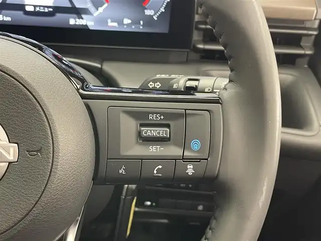 日産 セレナ e－パワー ハイウェイスター V 愛知県 2024(令6)年 1.5万km ダイヤモンドブラック 純正１２．３型ナビ　全方位カメラ　禁煙　デジタルインナーミラー　ワイヤレス充電　プロパイロット　ナビ連動前後ドラレコ　ＨＤＭＩ　ＢＳＭ　フロントダイナミックパック　衝突軽減　追従クルコン　ＥＴＣ２．０　レーンアシスト　エマージェンシーブレーキ　コーナーセンサー　