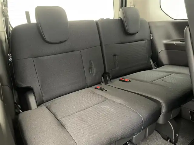 日産 セレナ e－パワー ハイウェイスター V 愛知県 2024(令6)年 1.5万km ダイヤモンドブラック 純正１２．３型ナビ　全方位カメラ　禁煙　デジタルインナーミラー　ワイヤレス充電　プロパイロット　ナビ連動前後ドラレコ　ＨＤＭＩ　ＢＳＭ　フロントダイナミックパック　衝突軽減　追従クルコン　ＥＴＣ２．０　レーンアシスト　エマージェンシーブレーキ　コーナーセンサー　