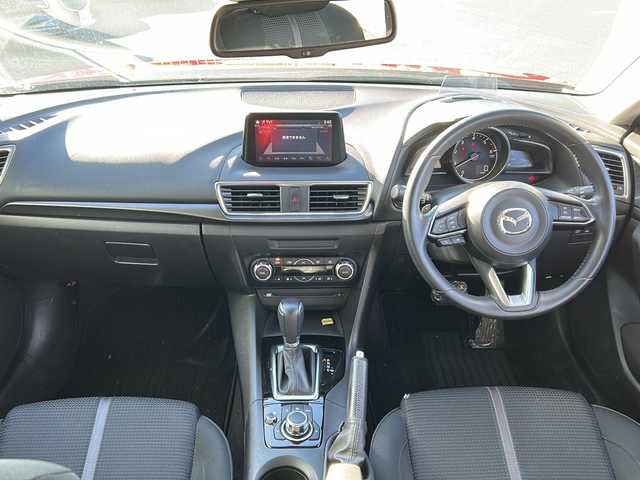 マツダ アクセラ スポーツ 15XD プロアクティブ 岐阜県 2016(平28)年 4万km ソウルレッドプレミアムメタリック 登録時走行距離：39897km/純正メーカーナビ/フルセグテレビ・Bluetooth・CD/レーダークルーズコントロール/パドルシフト/ETC/ターボ/MT付きAT/ヘッドアップディスプレイ/レーンキープアシスト/LEDヘッドライト/オートライト/アイドリングストップ/純正フロアマット/純正アルミホイール/プッシュスタート/スマートキー/スペアキー