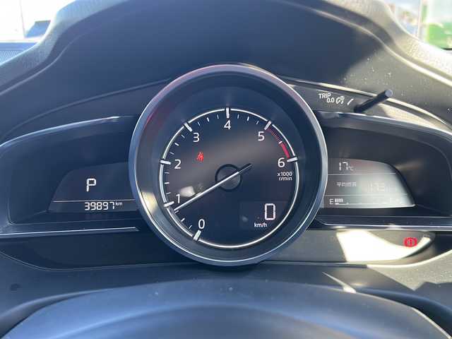 マツダ アクセラ スポーツ 15XD プロアクティブ 岐阜県 2016(平28)年 4万km ソウルレッドプレミアムメタリック 登録時走行距離：39897km/純正メーカーナビ/フルセグテレビ・Bluetooth・CD/レーダークルーズコントロール/パドルシフト/ETC/ターボ/MT付きAT/ヘッドアップディスプレイ/レーンキープアシスト/LEDヘッドライト/オートライト/アイドリングストップ/純正フロアマット/純正アルミホイール/プッシュスタート/スマートキー/スペアキー