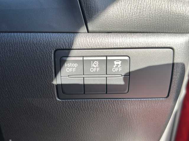 マツダ アクセラ スポーツ 15XD プロアクティブ 岐阜県 2016(平28)年 4万km ソウルレッドプレミアムメタリック 登録時走行距離：39897km/純正メーカーナビ/フルセグテレビ・Bluetooth・CD/レーダークルーズコントロール/パドルシフト/ETC/ターボ/MT付きAT/ヘッドアップディスプレイ/レーンキープアシスト/LEDヘッドライト/オートライト/アイドリングストップ/純正フロアマット/純正アルミホイール/プッシュスタート/スマートキー/スペアキー