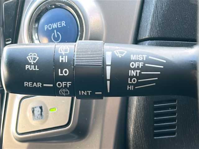 トヨタ プリウス α S ツーリングセレクション 愛知県 2016(平28)年 11.4万km アティチュードブラックマイカ /禁煙車/ワンオーナー//ALPINE9インチSDナビ//フルセグTV//Bluetooth//CD・DVD//FM・AM//バックカメラ//ビルトインETC//前方ドライブレコーダー//LEDオートライト・フォグランプ//純正フロアマット//純正ドアバイザー//プッシュスタート//ISOFIX//スペアキー//取扱説明書/新車保証書