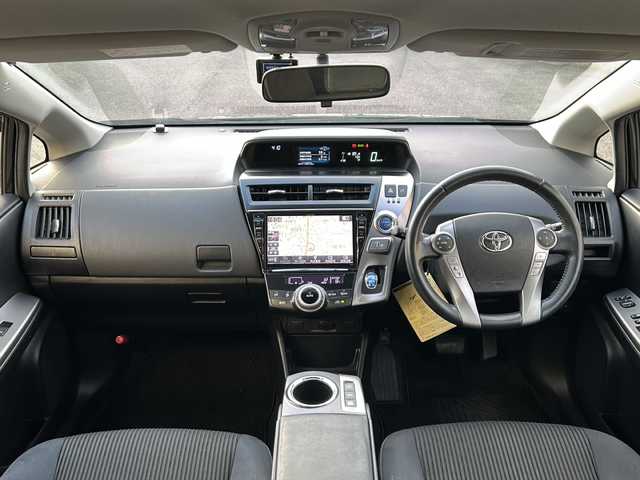 トヨタ プリウス α S ツーリングセレクション 愛知県 2016(平28)年 11.4万km アティチュードブラックマイカ /禁煙車/ワンオーナー//ALPINE9インチSDナビ//フルセグTV//Bluetooth//CD・DVD//FM・AM//バックカメラ//ビルトインETC//前方ドライブレコーダー//LEDオートライト・フォグランプ//純正フロアマット//純正ドアバイザー//プッシュスタート//ISOFIX//スペアキー//取扱説明書/新車保証書