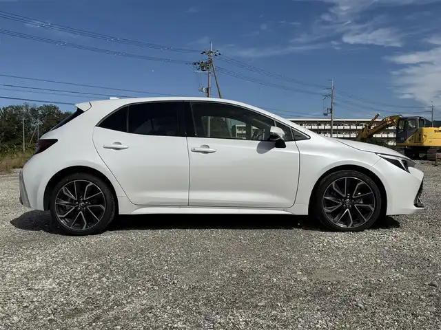 トヨタ カローラ スポーツ ハイブリッドG Z 兵庫県 2025(令7)年 1.2万km パール 純正ナビ/フルセグTV/バックカメラ/Bluetooth接続可/ビルトインETC2.0/ドライブレコーダー/シートヒーター前2席/AUTOハイビーム/AUTOライト/LEDヘッドライト/LEDフォグランプ/トヨターセーフティセンス/レーダークルーズコントロール/レーンキープアシスト/パーキングセンサー前後/純正18インチAW