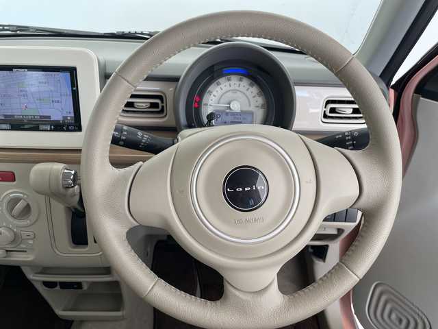 スズキ ラパン S 愛知県 2017(平29)年 0.3万km コフレピンクパールメタリック/ホワイト2トーンルーフ SDナビ/シートヒーター/HIDライト/オートライト/ドライブレコーダー/衝突軽減システム/フルセグ/CD DVD/Bluetooth/ステアリングスイッチ/スマートキー/プッシュスタート